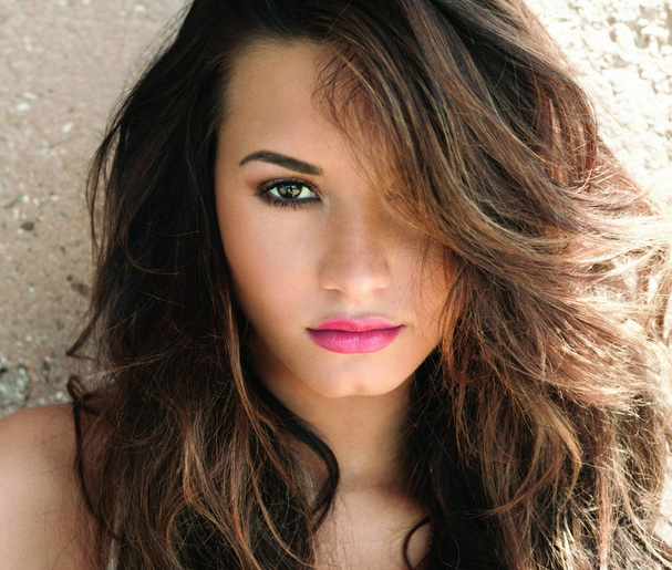 Demi Lovato with brown hair