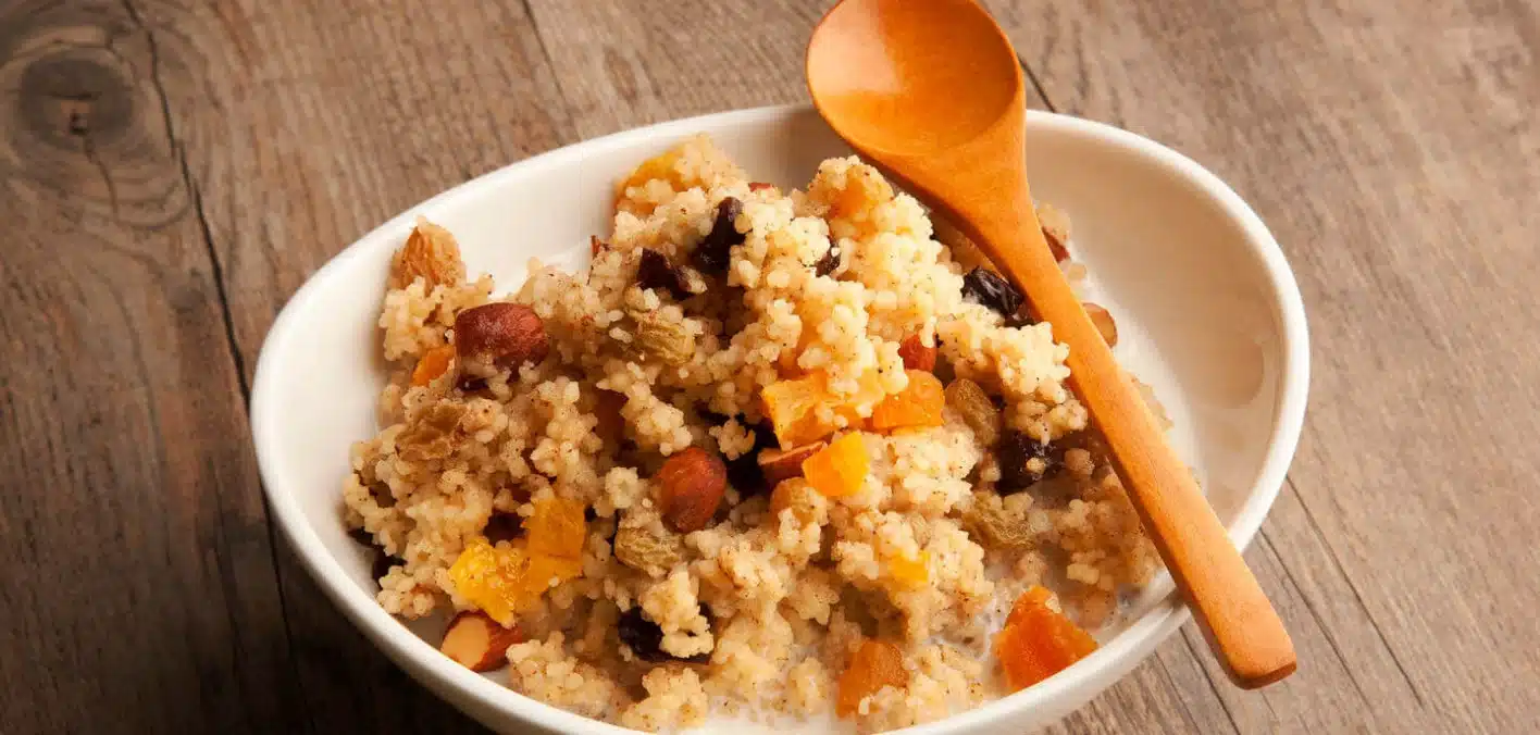 Delicia de Cuscús Tibio con Nueces y Frutas.