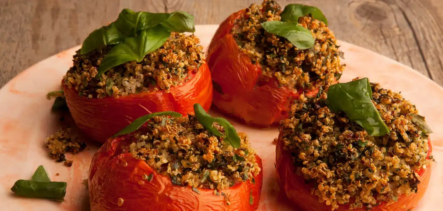 Tomates Antiguos Rellenos de Quinoa: Una Delicia Llena de Proteína
