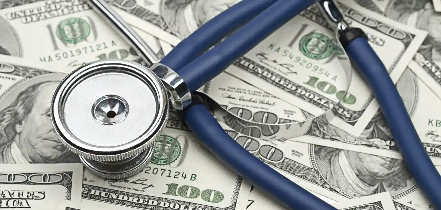 Más allá de Obamacare: Cómo el dinero federal ayuda a pagar la mayoría de los seguros de salud