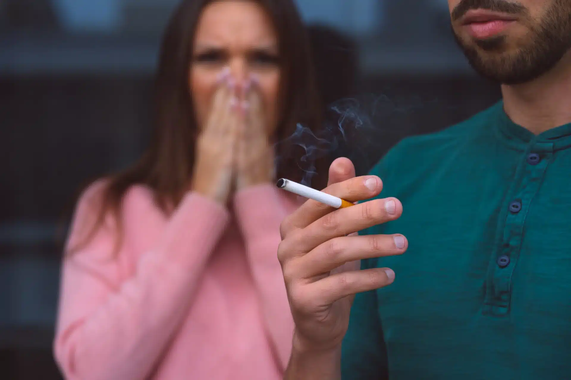 De Entonces a Ahora: ¿Cuánto Han Avanzado los Latinos en EE. UU. en la Reducción del Consumo de Tabaco Desde el Informe del Cirujano General de 1998?