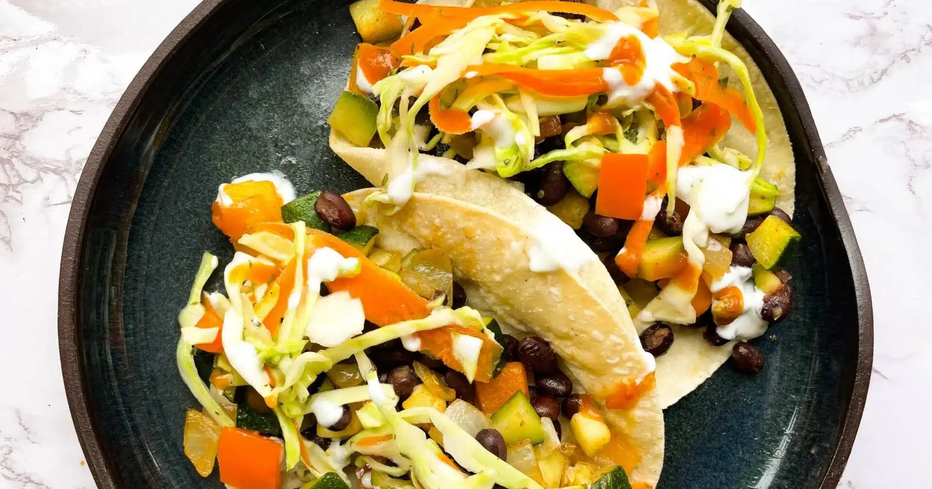 Tacos Arcoíris de Frijoles Negros con Verduras Salteadas