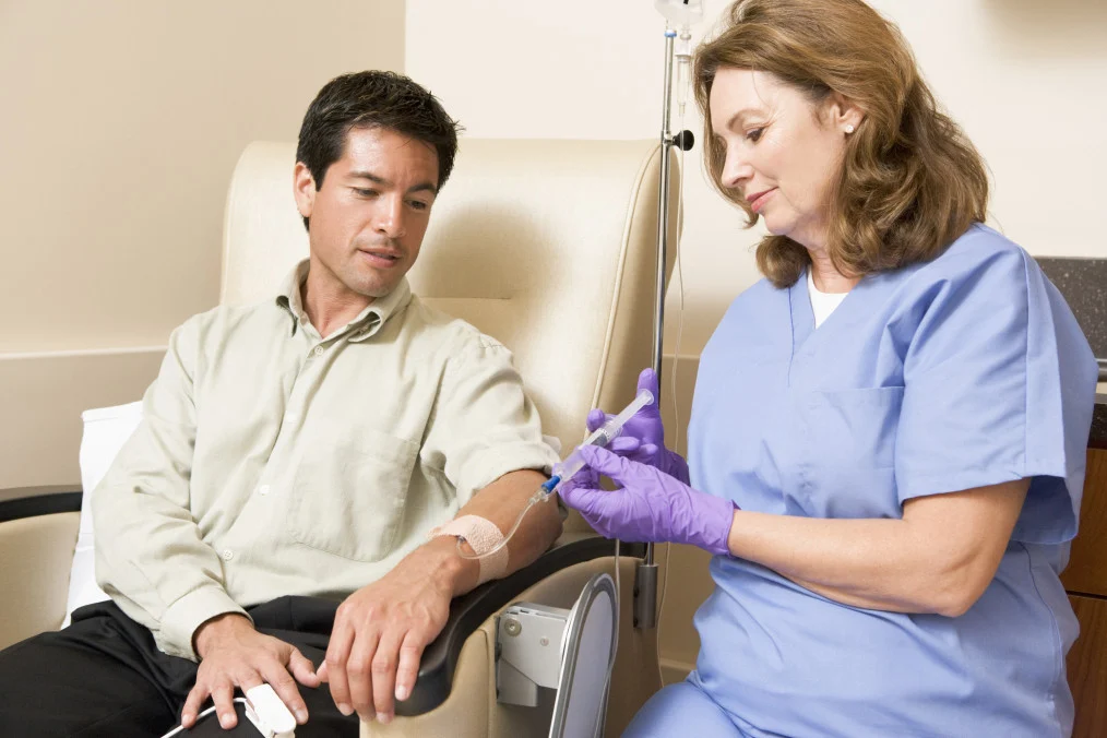 Las personas con VIH tienen un mayor riesgo de desarrollar cáncer