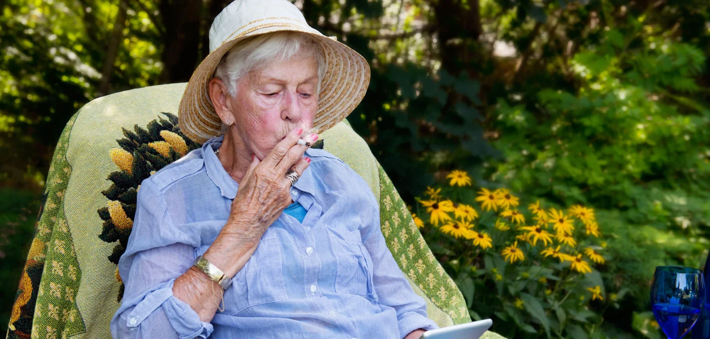 Uno de cada nueve adultos mayores que consumen cannabis cumple los criterios del trastorno por consumo de cannabis
